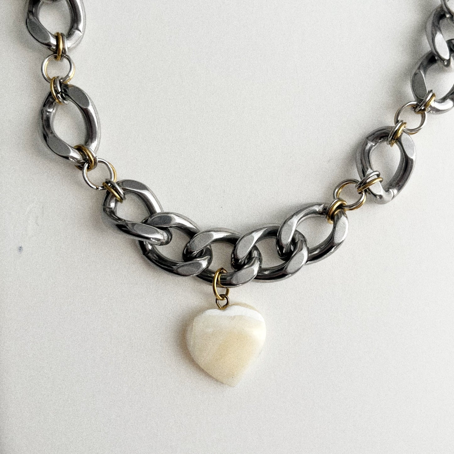 Collier - Coeur nacré blanc