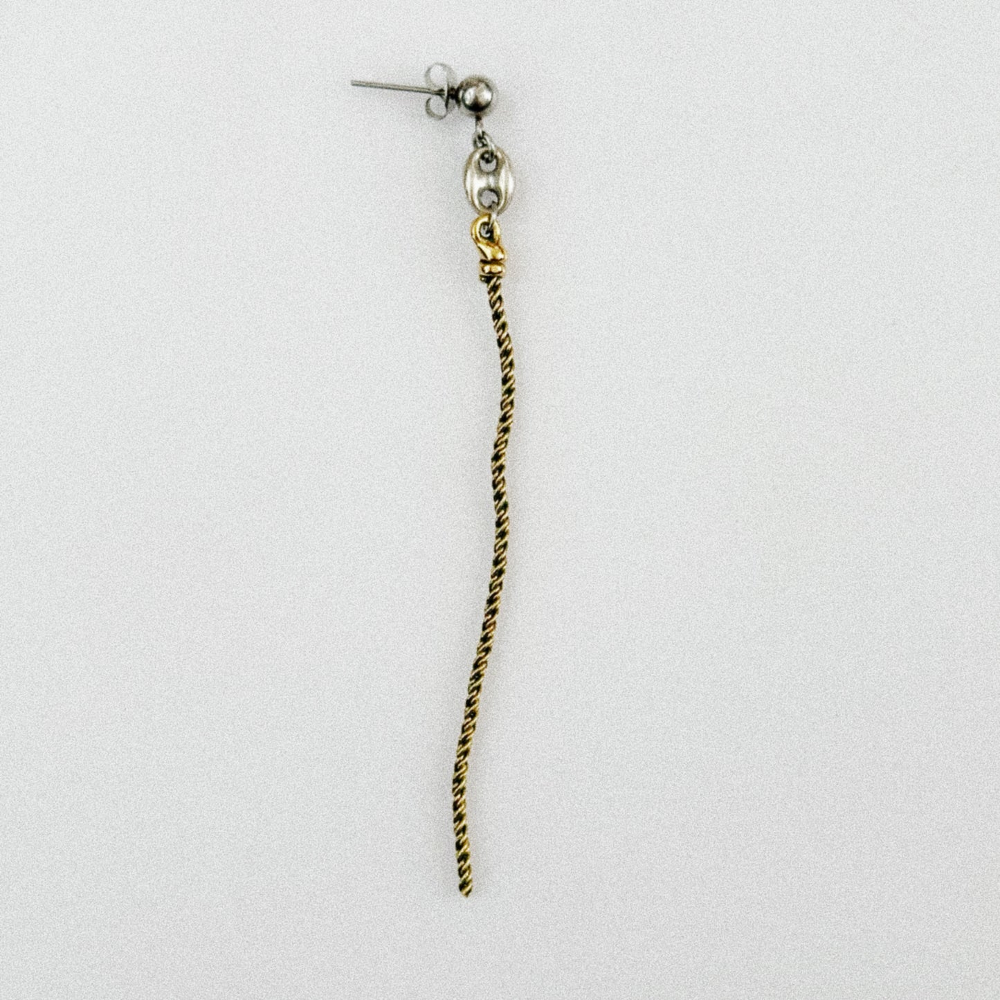Boucle d'oreille - Torsade dorée