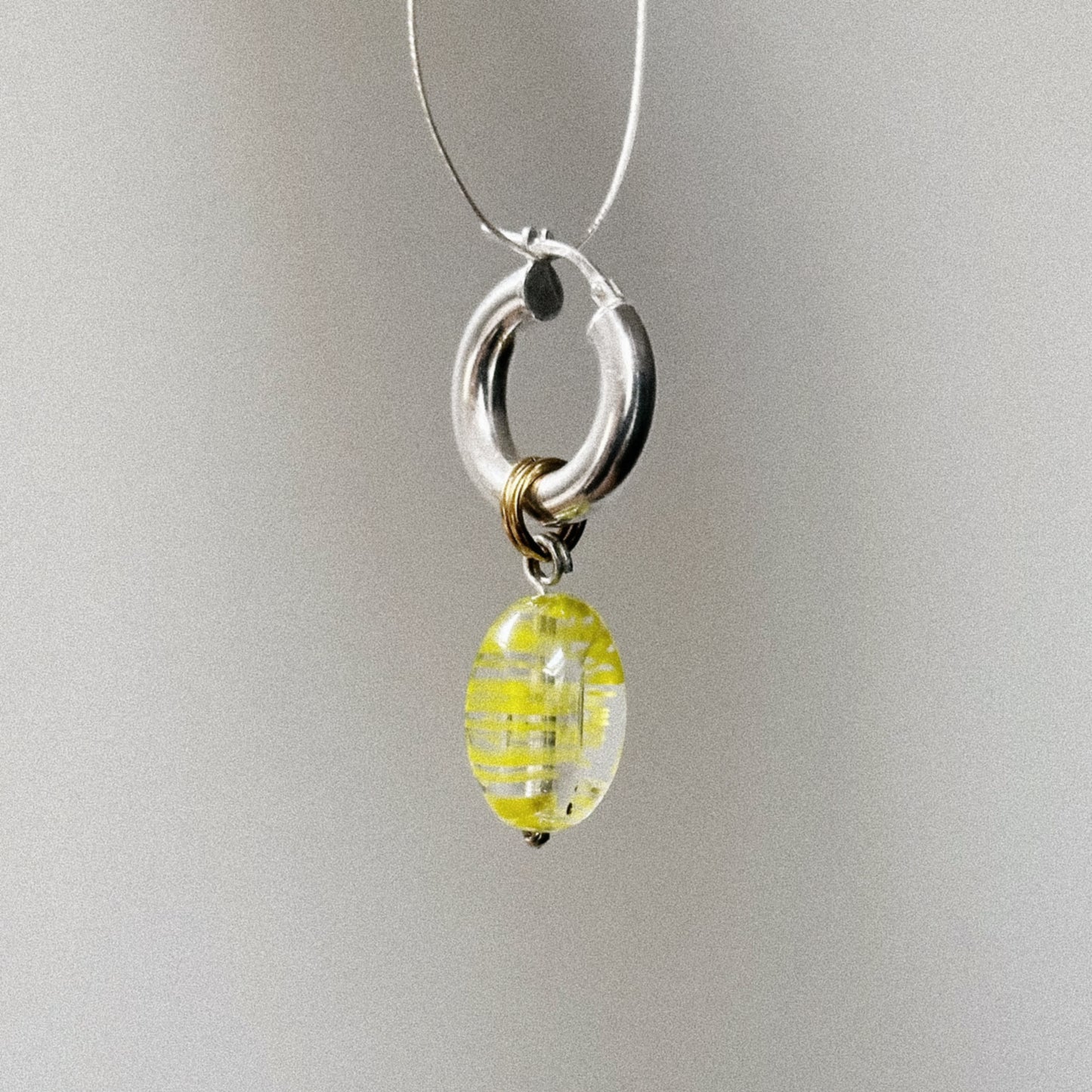 Boucle d'oreille - Perle verte