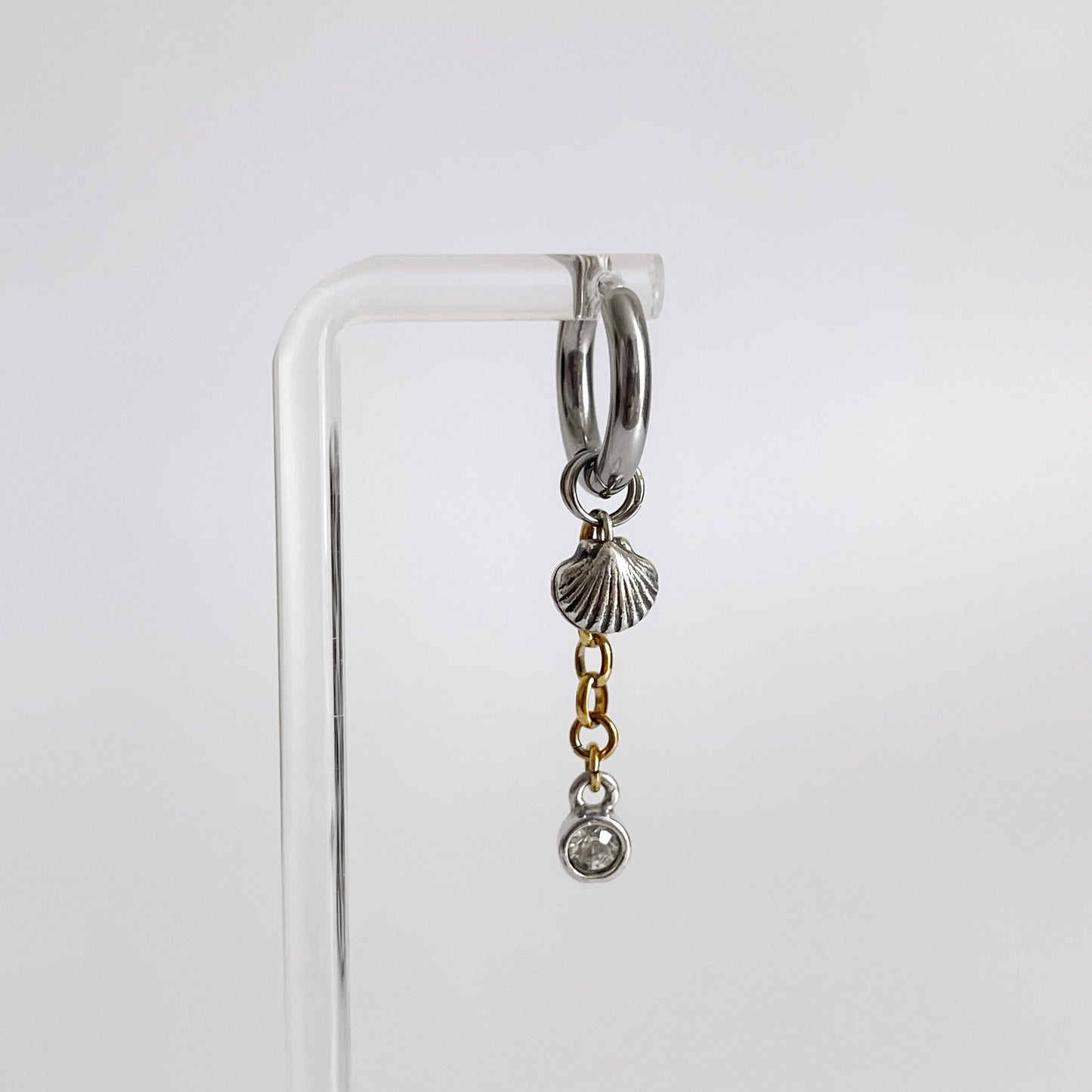 Boucle d'oreille - Coquillage et strass