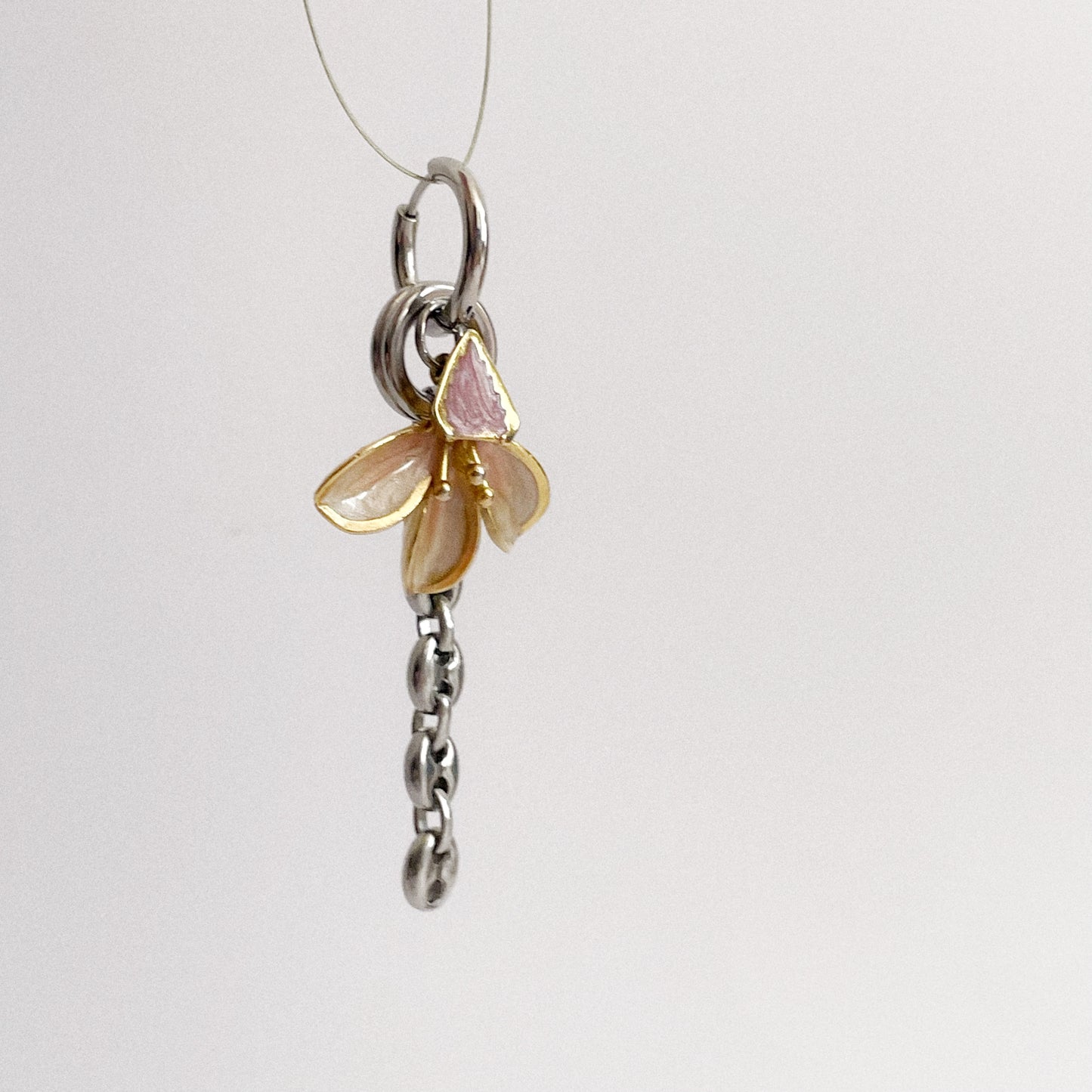 Boucle d'oreille - Lys