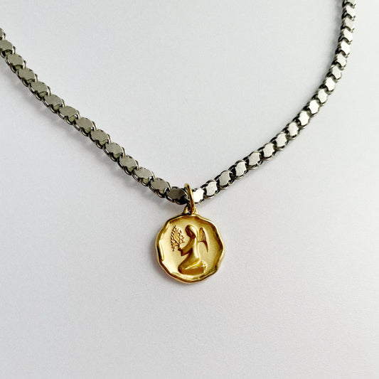 Collier argent et médaillon