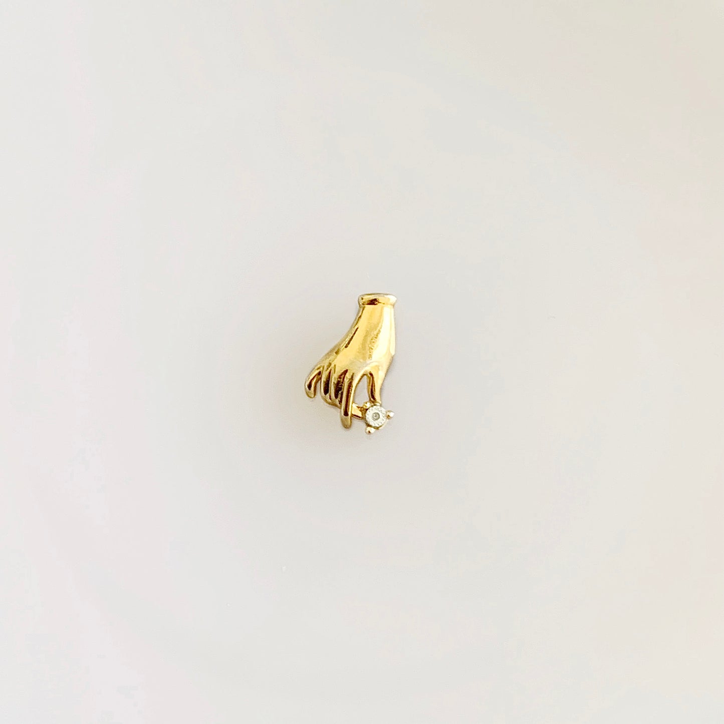 Collier main dorée - P23.01