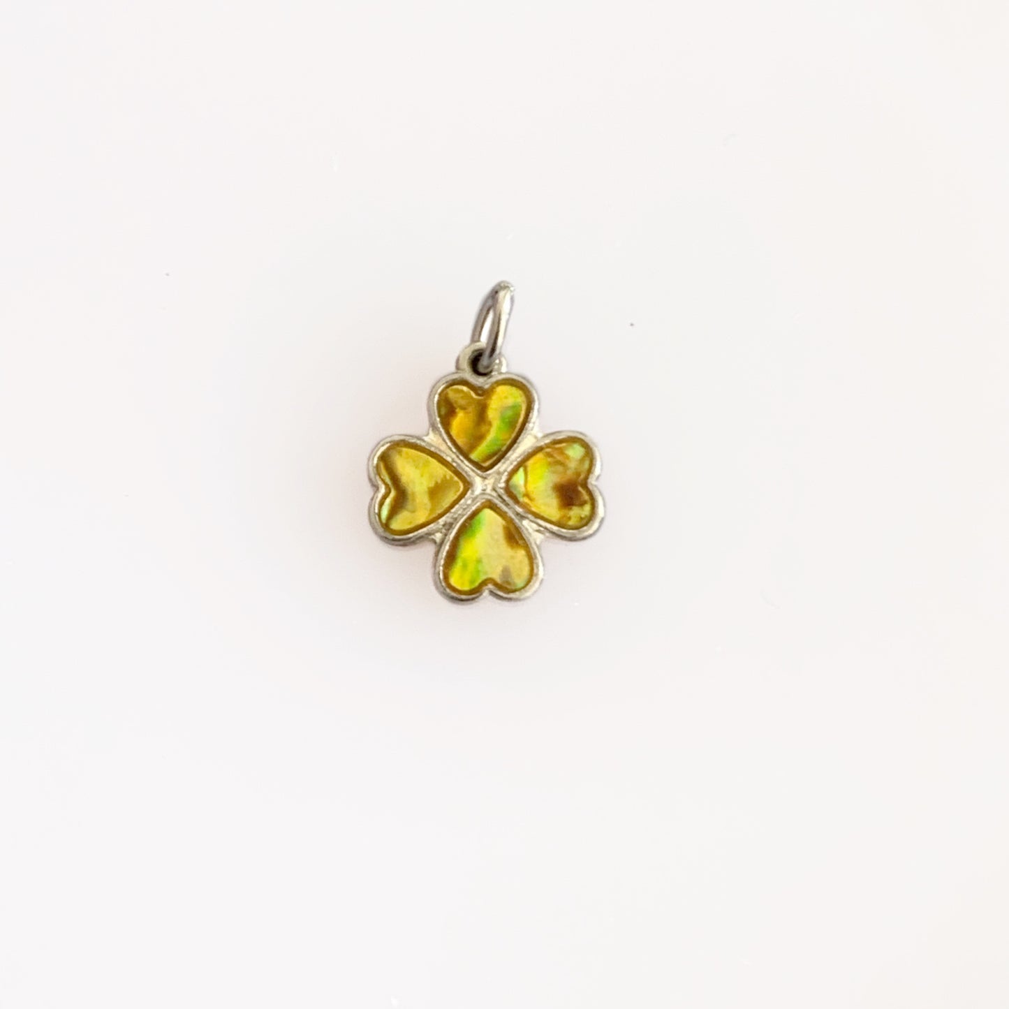 Collier pendentif trèfle - P23.20