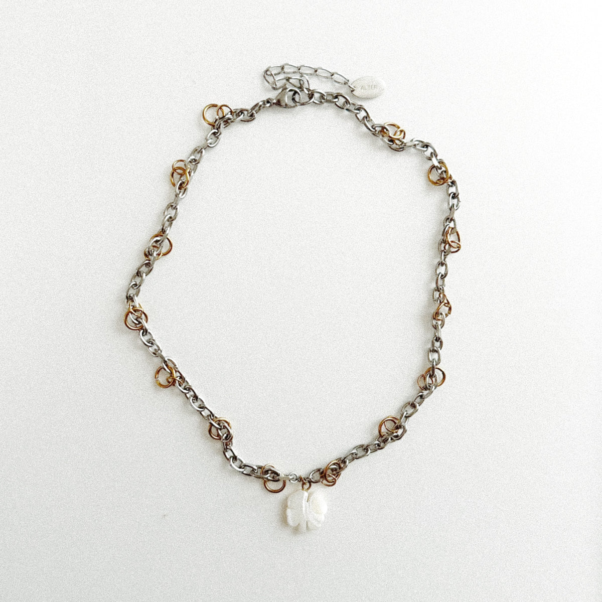 Collier Trèfle nacré