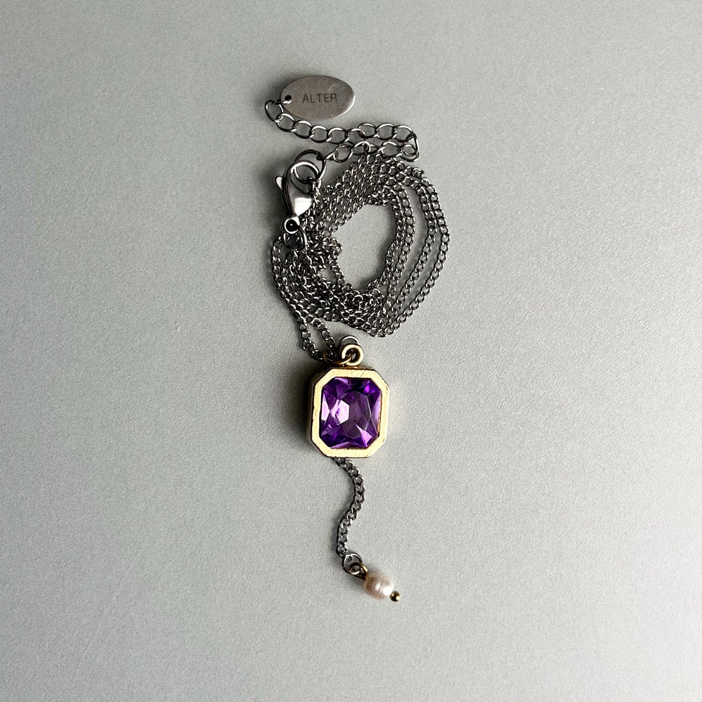 Anemone Necklace