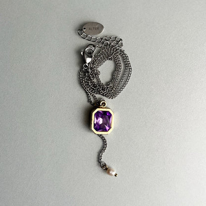 Anemone Necklace