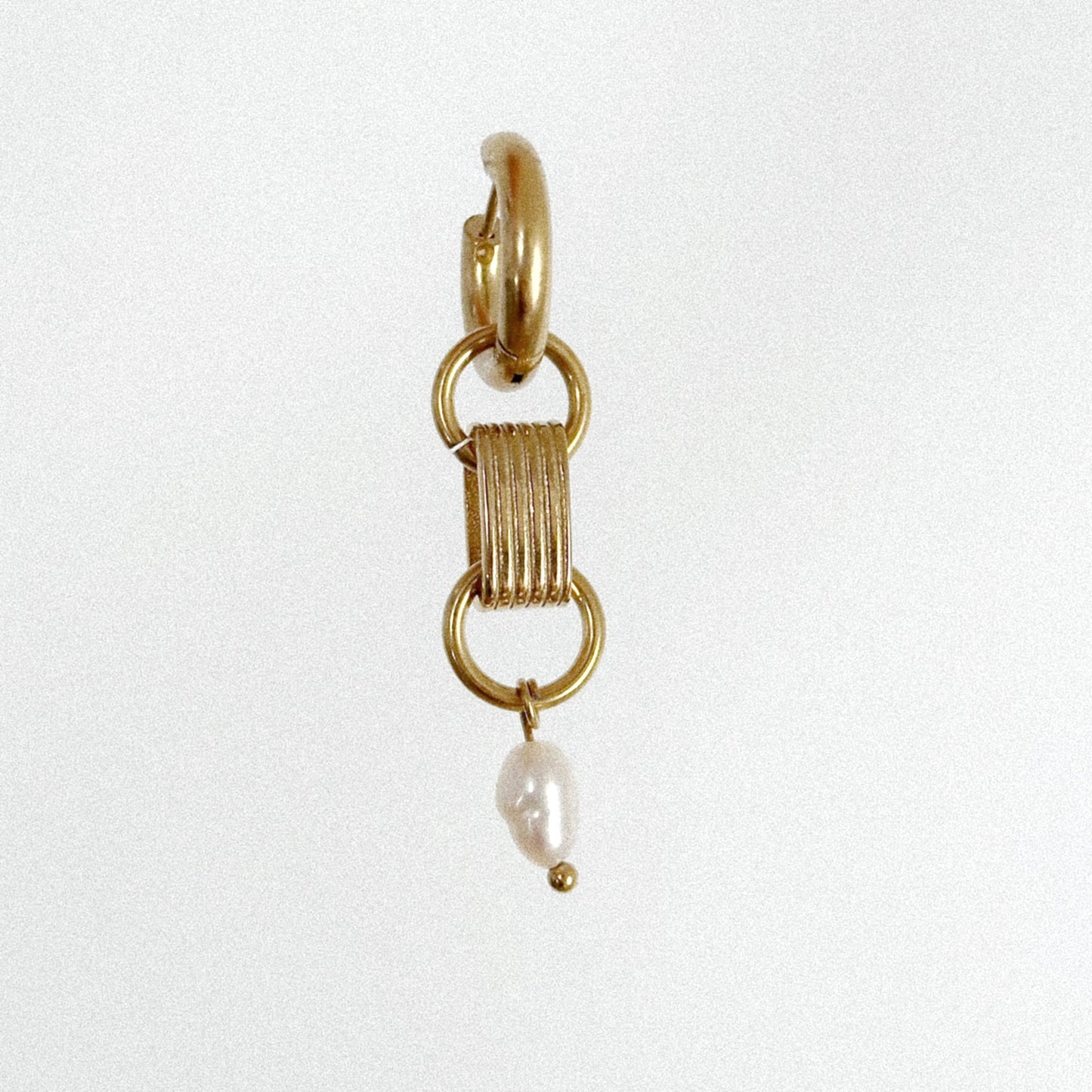 Boucle d'oreille - Maillon strié doré