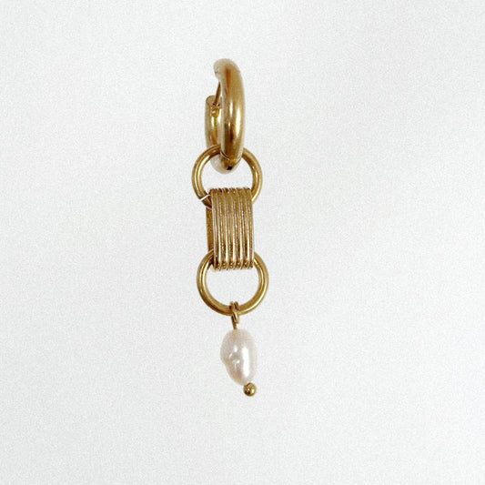 Boucle d'oreille - Maillon strié doré