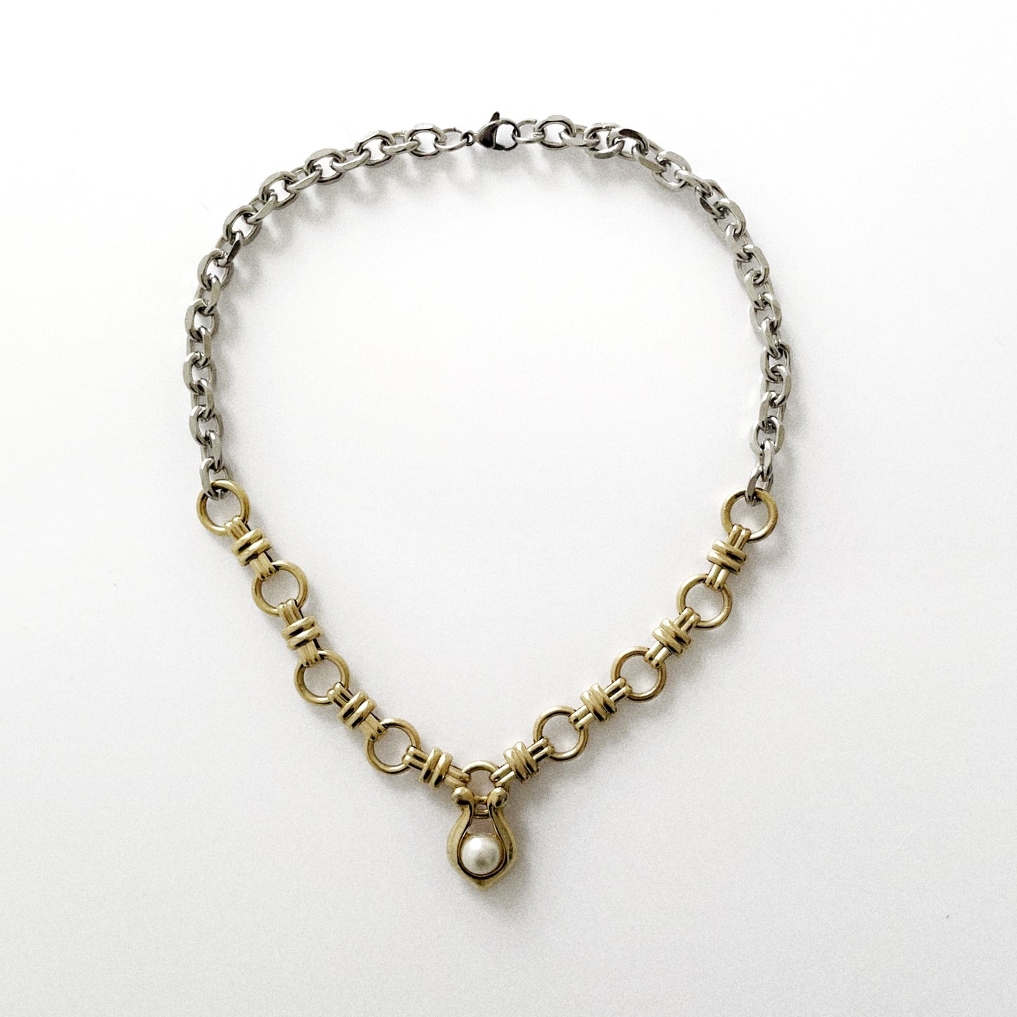 Collier pendentif YR