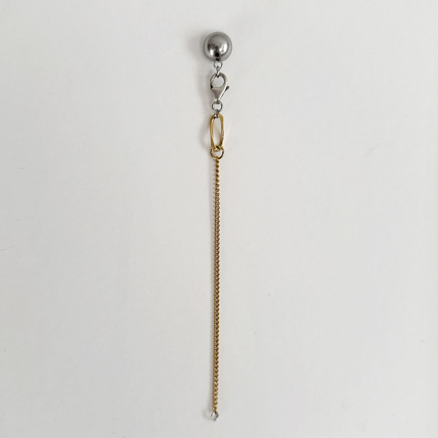 Boucle d'oreille - Mousqueton et maillon doré