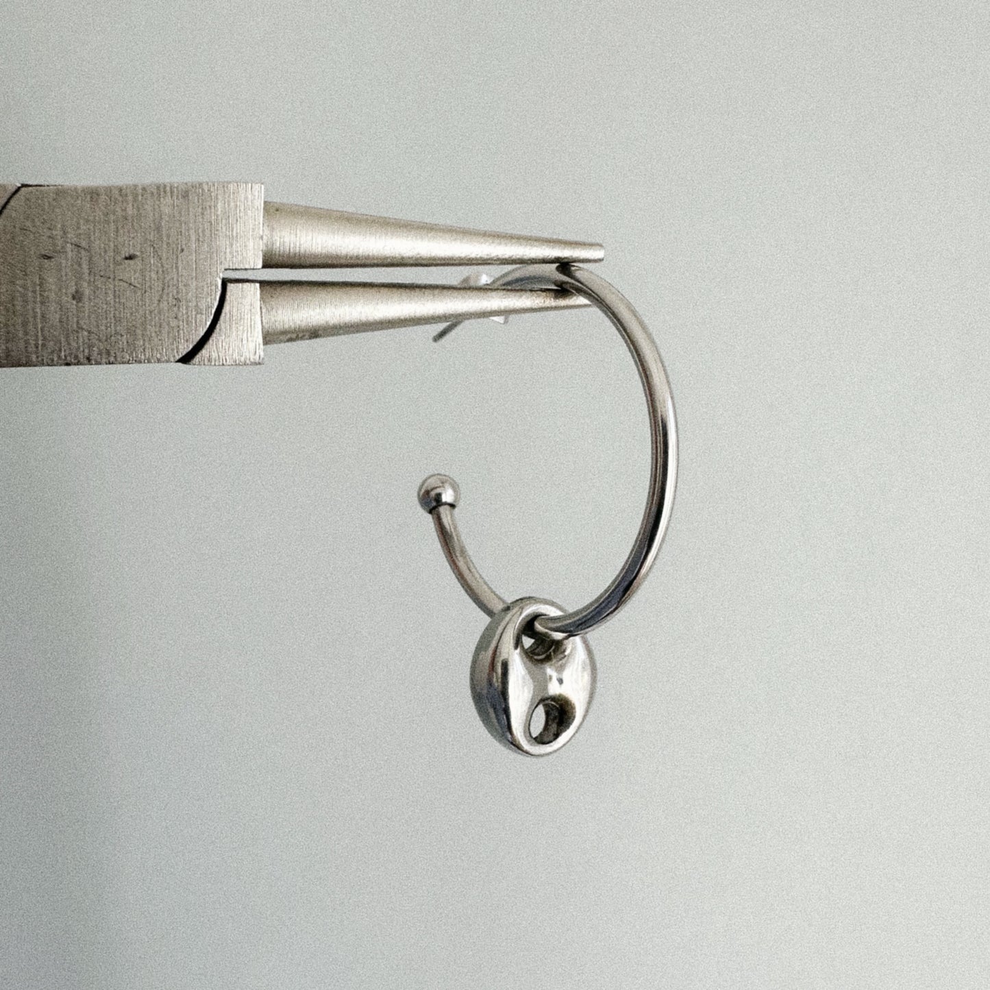 Boucle d'oreille Lexie - Argentée / permanente