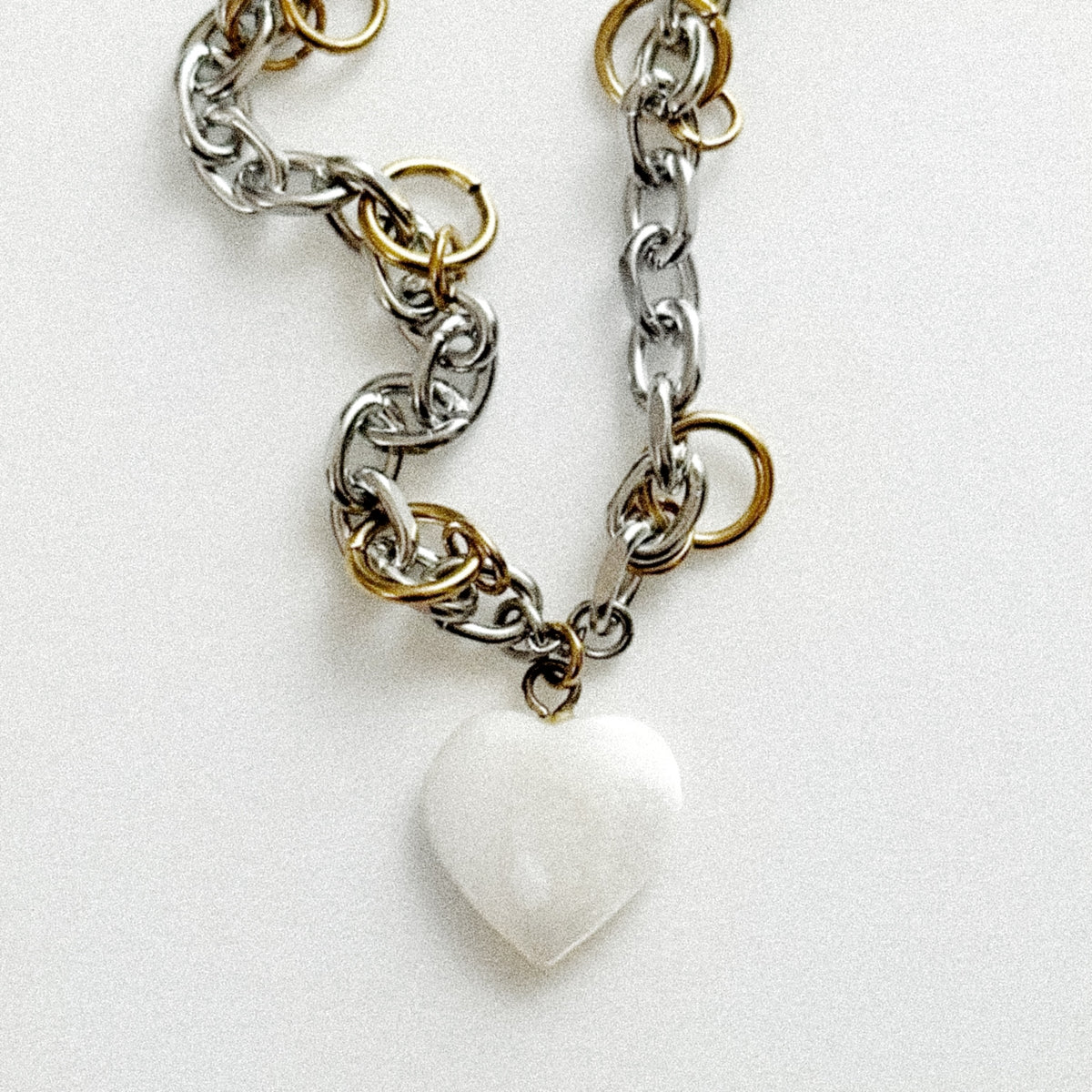 Collier coeur nacré
