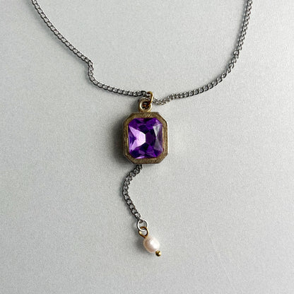 Anemone Necklace