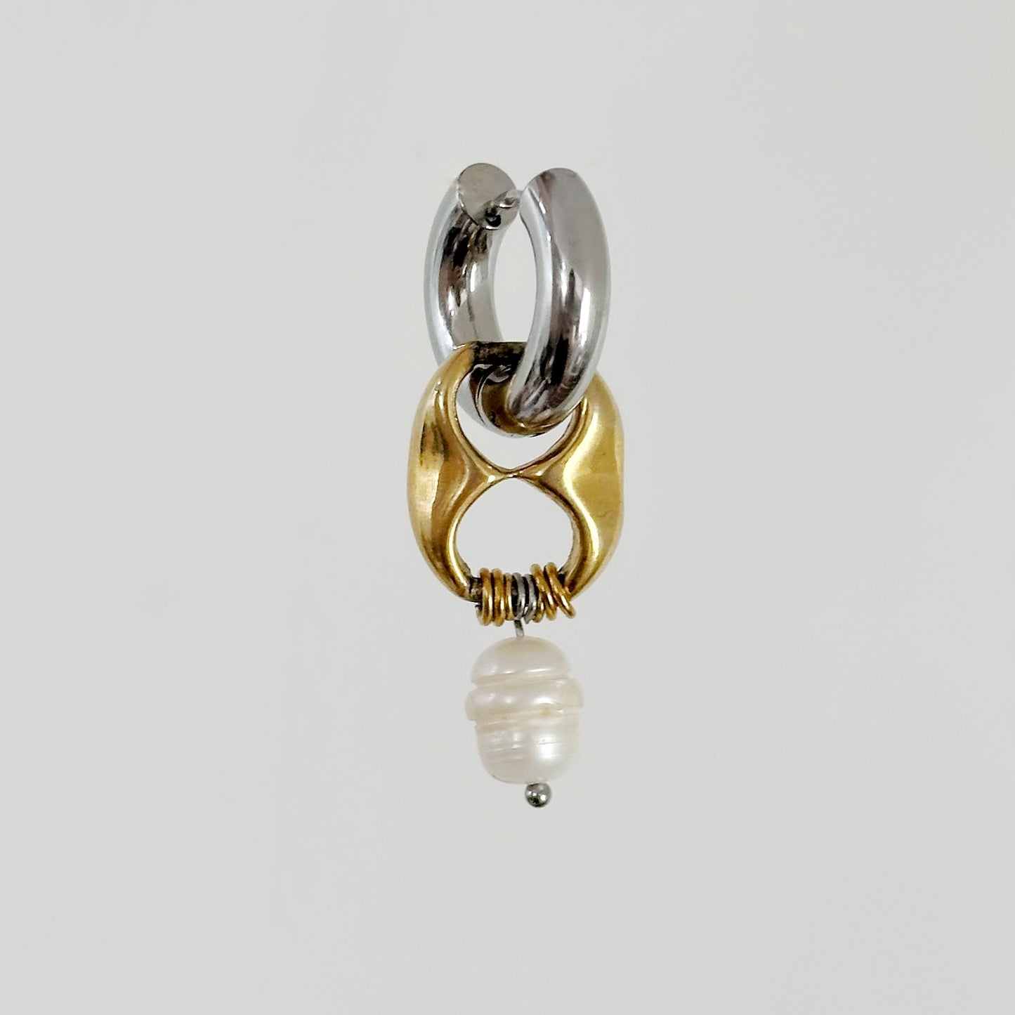Boucle d'oreille - Maillon doré & Perle