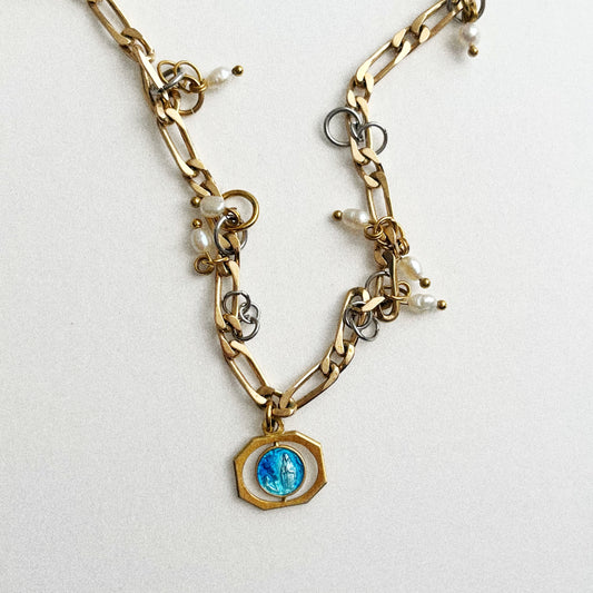 Collier - Médaillon & perles