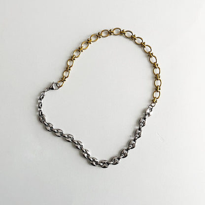 Collier Léon