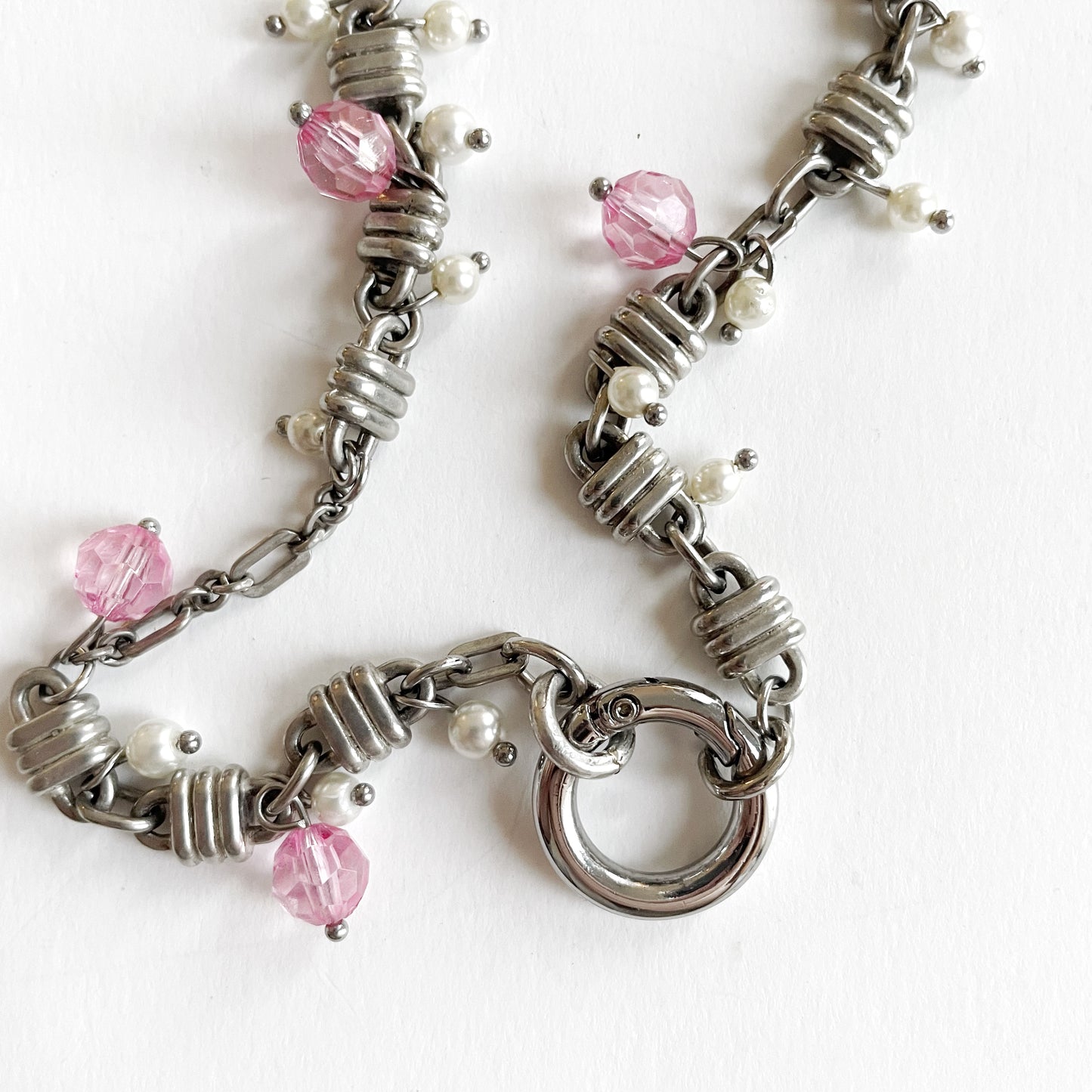 Collier argent et perles roses