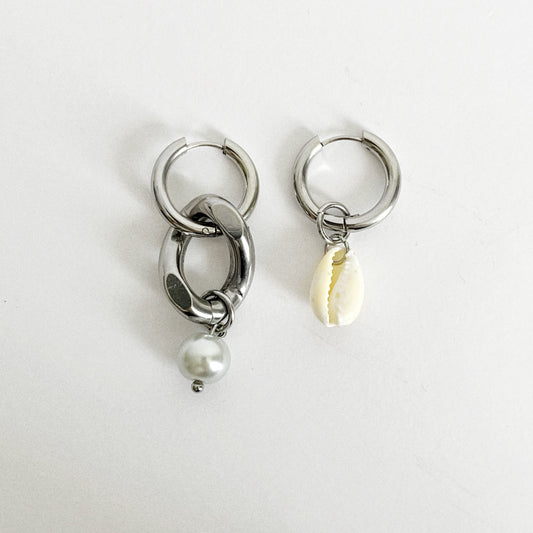 Paire de boucles - Coquillage & perle grise