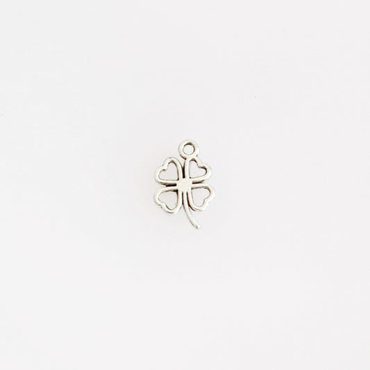 Collier pendentif trèfle - P23.23