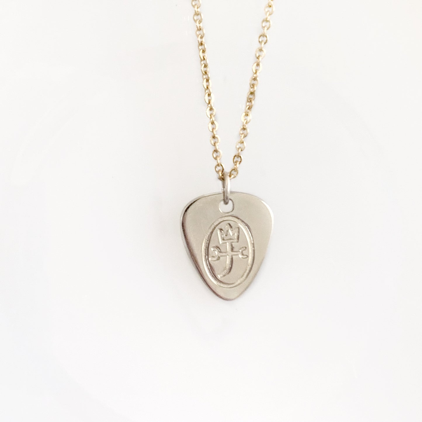 Collier médaillon Castelbajac - P23.10