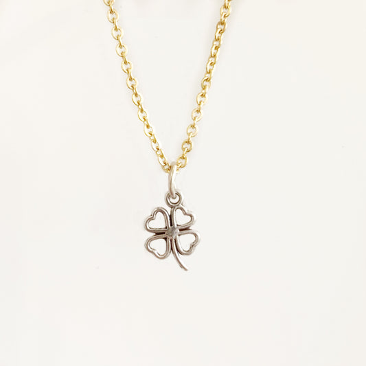 Collier pendentif trèfle - P23.23